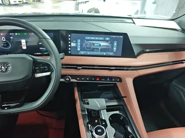 Changan CS75 Plus — Фото автомобиля 12