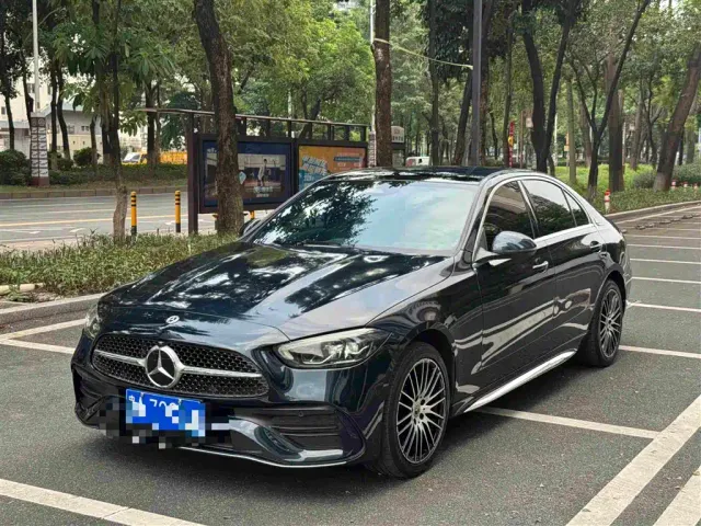 Фотография автомобиля — Mercedes-Benz C-Class
