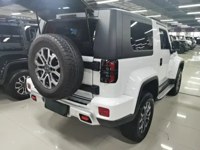 BAIC BJ40 — Фото автомобиля 6