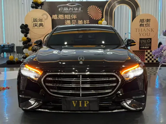 Mercedes-Benz E-Class — Фото автомобиля 2