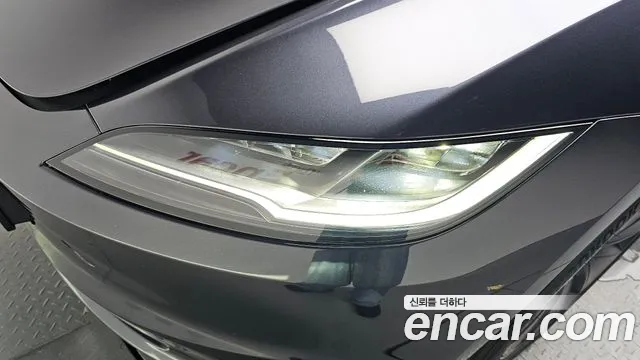 Tesla Model 3 — Фото автомобиля 19