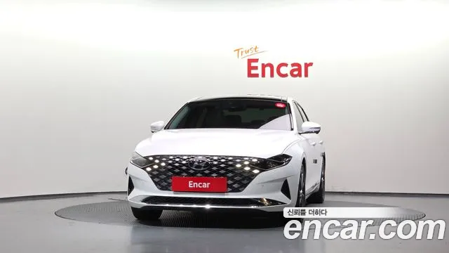 Hyundai Grandeur Grandeur (New) — Фото автомобиля 3