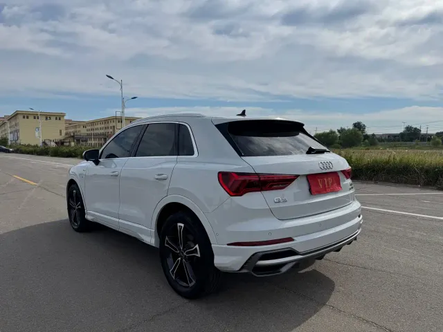 Audi Q3 — Фото автомобиля 21