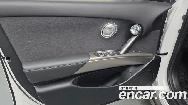 Genesis GV60 Standard — Фото автомобиля 23
