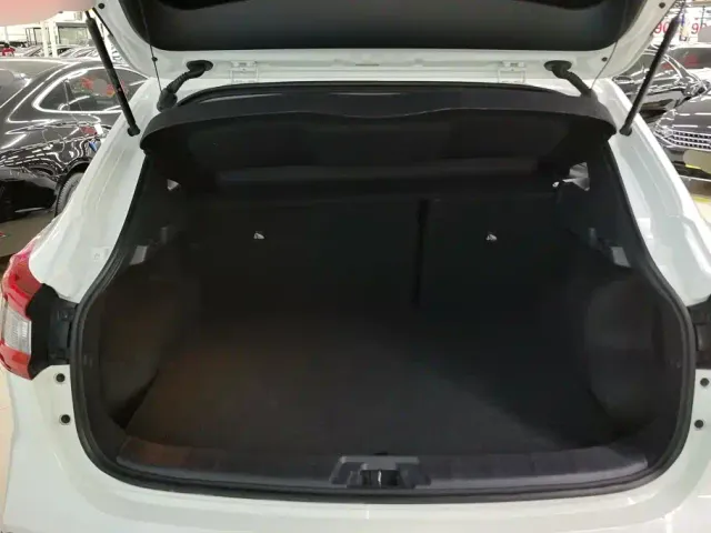 Nissan Qashqai — Фото автомобиля 4