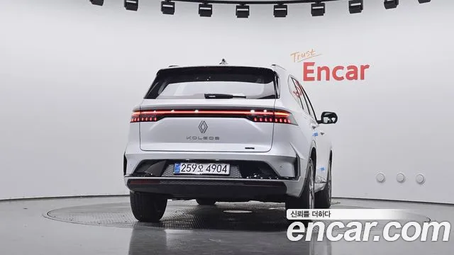 Renault-KoreaSamsung Grand Koleos — Фото автомобиля 2