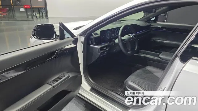 Hyundai Grandeur GN7 — Фото автомобиля 15