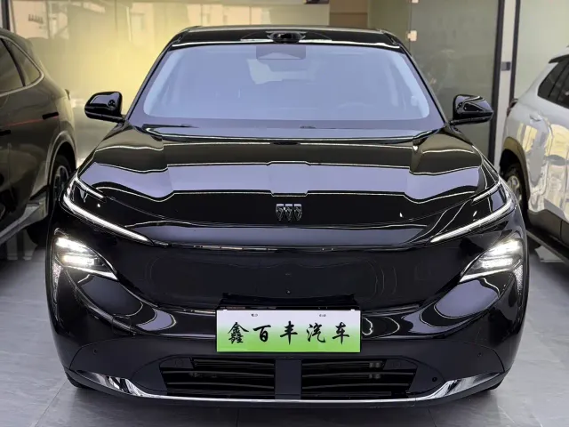 Buick Zhijing E7 — Фото автомобиля 2