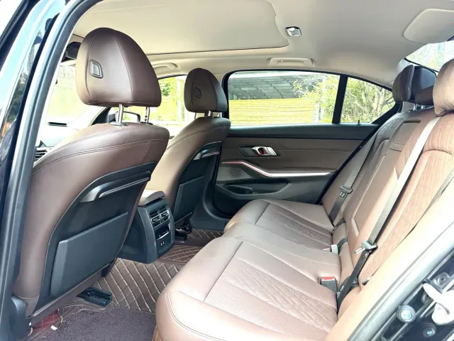BMW 3 Series — Фото автомобиля 4