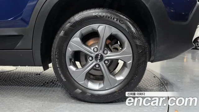 Kia Seltos Новый Seltos Бензин 2.0 2WD — Фото автомобиля 21