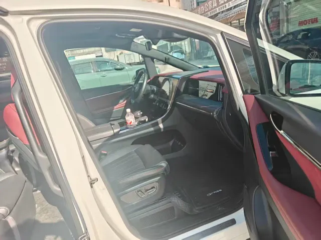 GAC Trumpchi M8 — Фото автомобиля 7