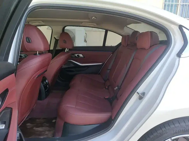 BMW 3 Series — Фото автомобиля 16