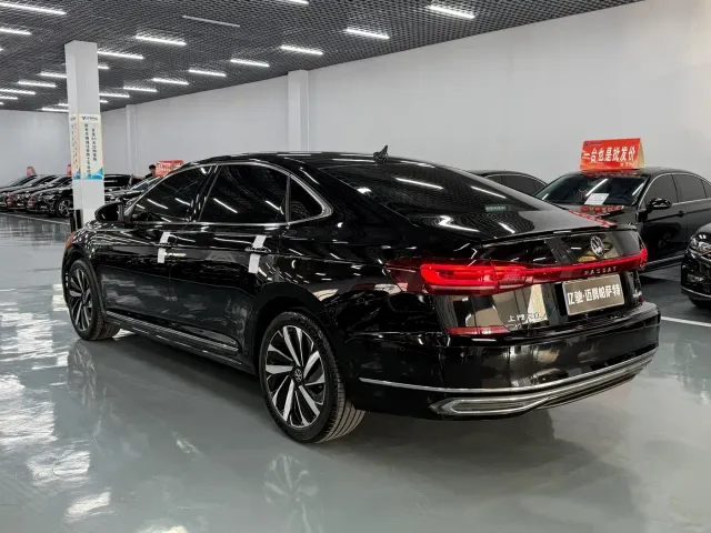 Volkswagen Passat — Фото автомобиля 7