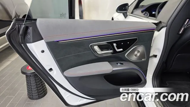 Mercedes-Benz EQS — Фото автомобиля 21