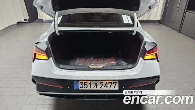 Hyundai Avante CN7 — Фото автомобиля 22
