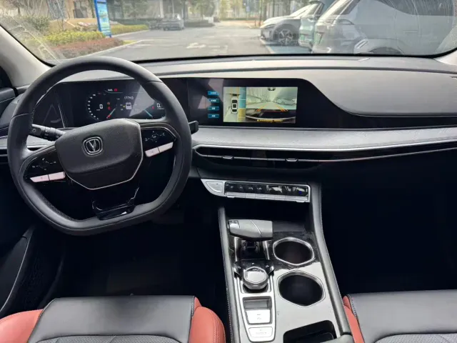 Changan Eado — Фото автомобиля 6