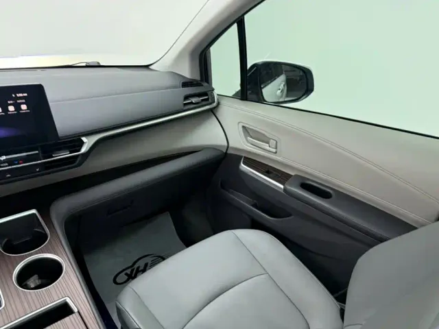 Toyota Granvia — Фото автомобиля 7