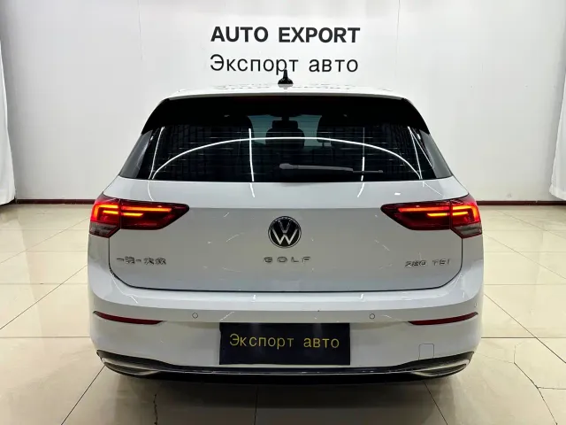 Volkswagen Golf — Фото автомобиля 5