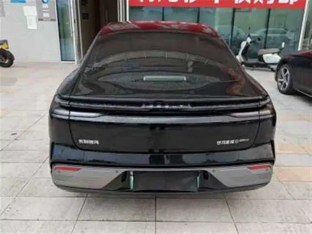 Geely Galaxy Xingyao 8 — Фото автомобиля 4