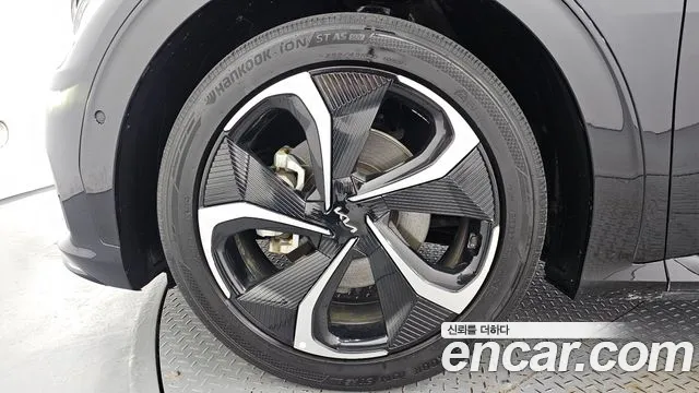 Kia EV6 — Фото автомобиля 5