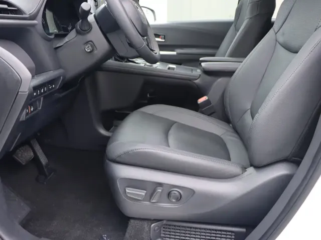 Toyota Sienna — Фото автомобиля 5