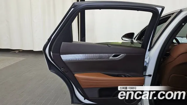 Genesis G80 RG3 — Фото автомобиля 14