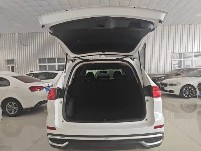 Haval M6 — Фото автомобиля 18
