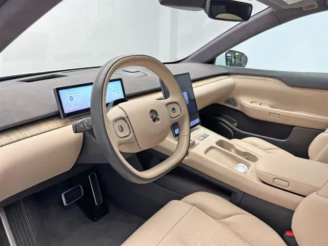 Nio ET7 — Фото автомобиля 14