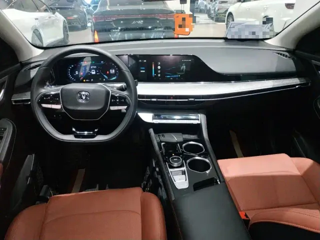 Changan Eado — Фото автомобиля 9