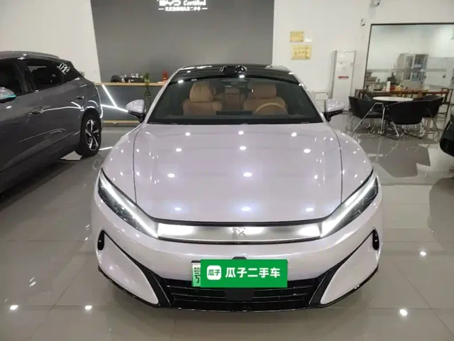 BYD Han L — Фото автомобиля 2