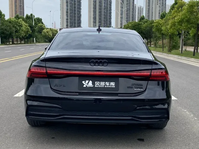 Audi A7L — Фото автомобиля 5