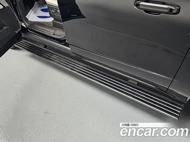 Cadillac Escalade 5th Gen — Фото автомобиля 16