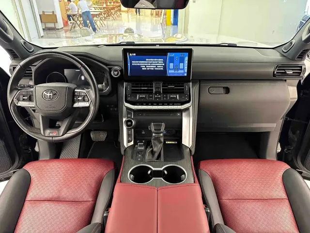 Toyota Land Cruiser — Фото автомобиля 21