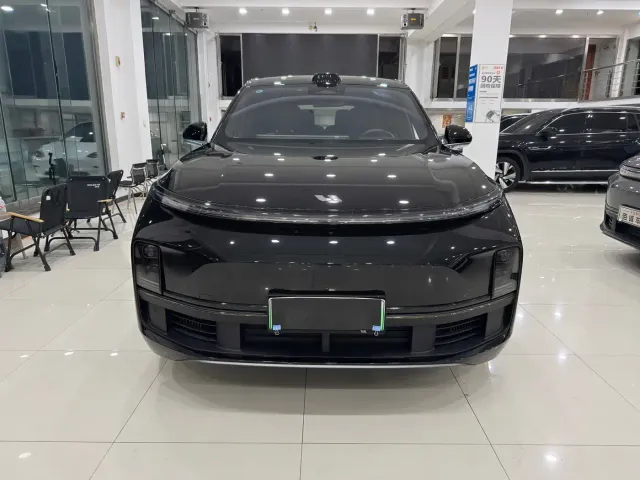 Li Auto L9 — Фото автомобиля 2