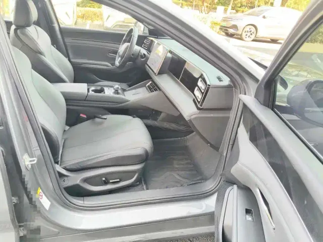 BYD Qin L — Фото автомобиля 12