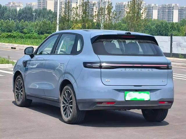 Leapmotor B10 — Фото автомобиля 7