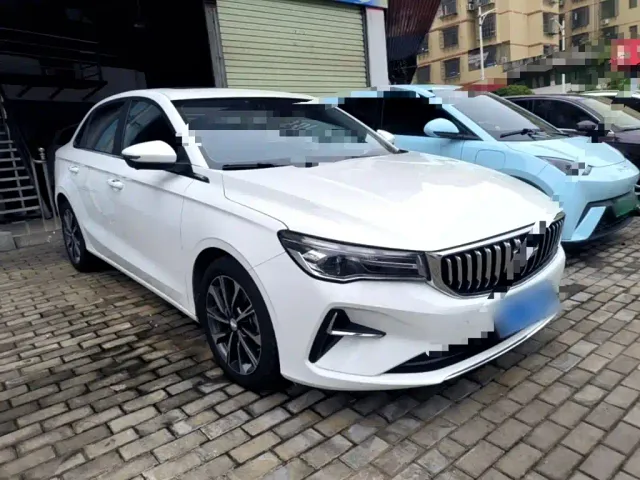 Geely Emgrand — Фото автомобиля 3