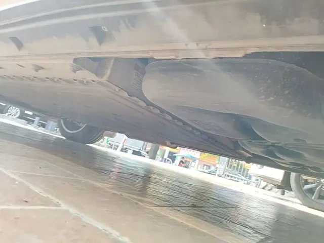 Dongfeng Yipai eπ008 2024 210Max Range Extender 6-Seater — Фото автомобиля 21