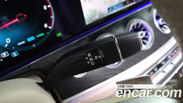 Mercedes-Benz E-Class — Фото автомобиля 9