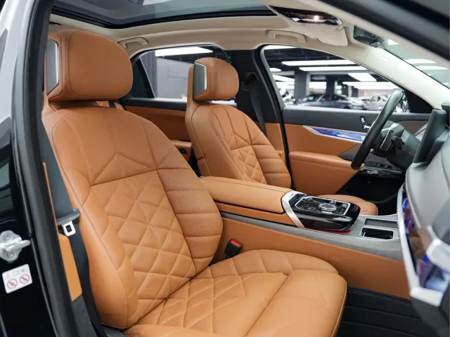 BMW 7 Series — Фото автомобиля 18