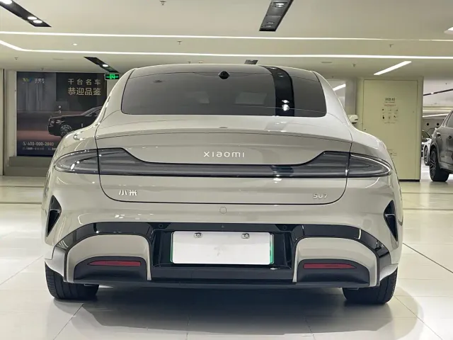 Xiaomi SU7 — Фото автомобиля 5