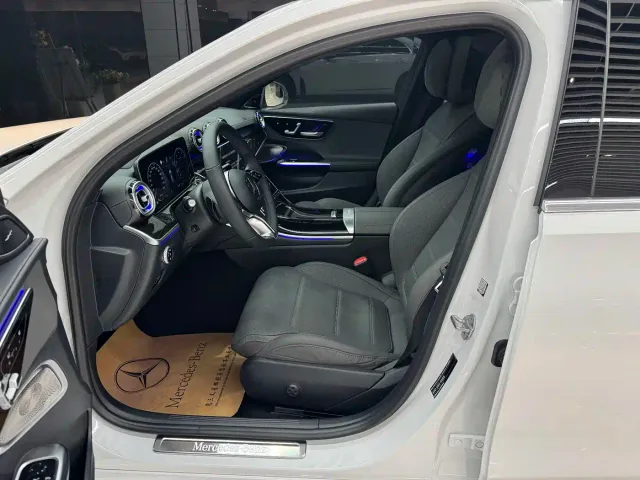 Mercedes-Benz C-Class — Фото автомобиля 10