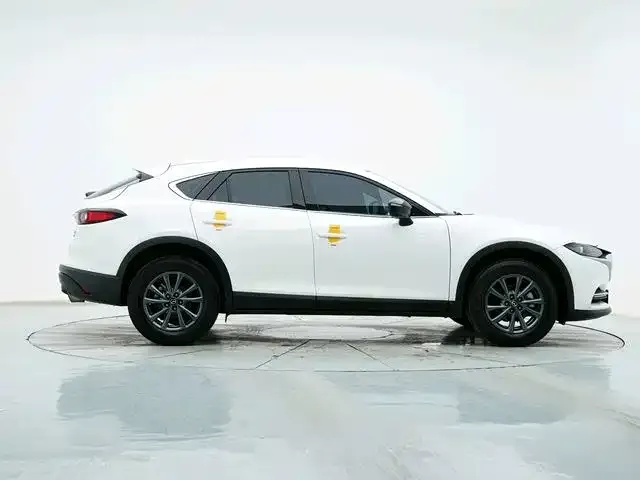 Mazda CX-4 — Фото автомобиля 8