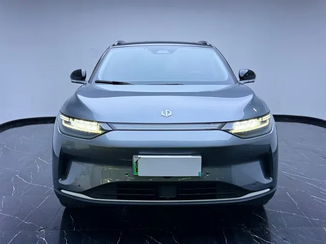 Leapmotor C11 — Фото автомобиля 2