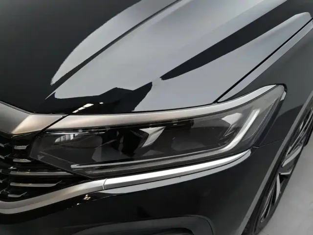 Volkswagen Passat — Фото автомобиля 7