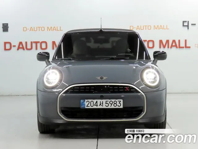MINI Cooper Convertible 4th Gen — Фото автомобиля 3