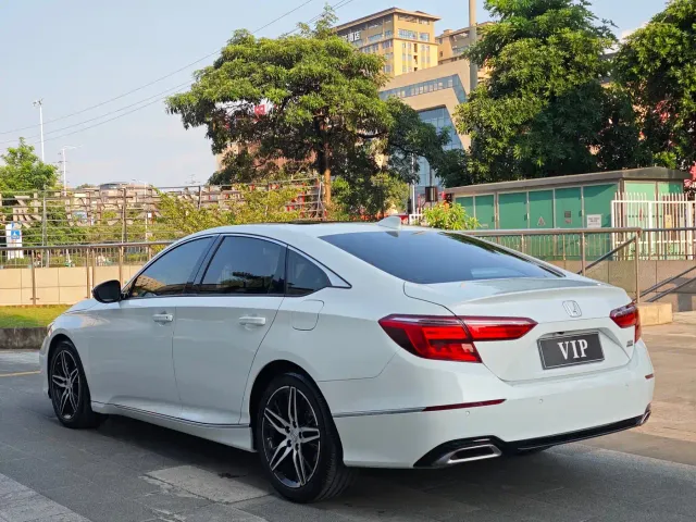 Honda Inspire — Фото автомобиля 6