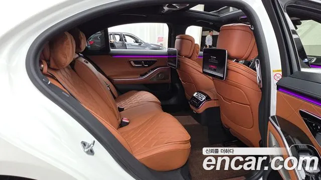 Mercedes-Benz S-Class — Фото автомобиля 10