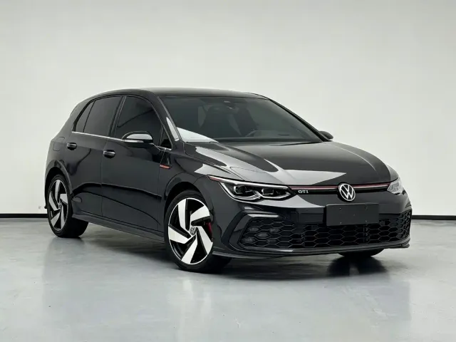 Volkswagen Golf GTI — Фото автомобиля 2