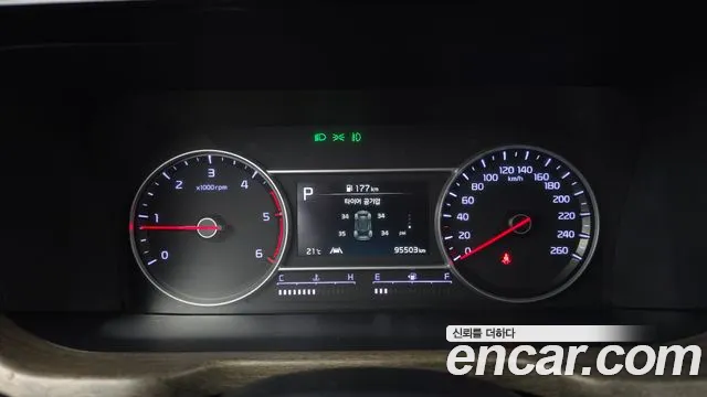 Kia Sorento Sorento 4-е поколение Дизель 2.2 4WD — Фото автомобиля 8